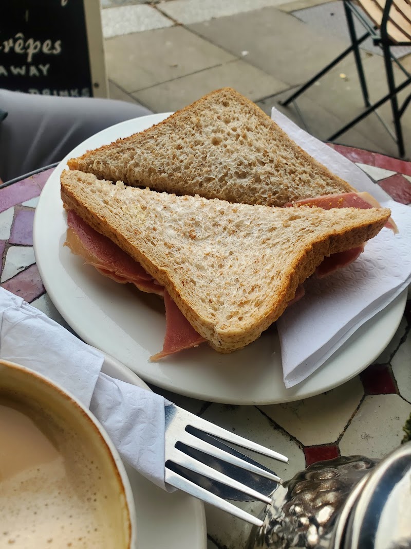 Le Tea Cosy - Le Tea Cosy, 51A Regent's Park Rd, London NW1 8XD, UK