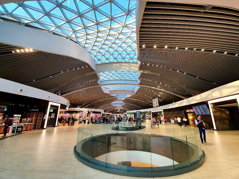Leonardo da Vinci International Airport - Leonardo da Vinci International Airport Via Pierpaolo Racchetti, 1, 00054 Fiumicino RM, Italy
