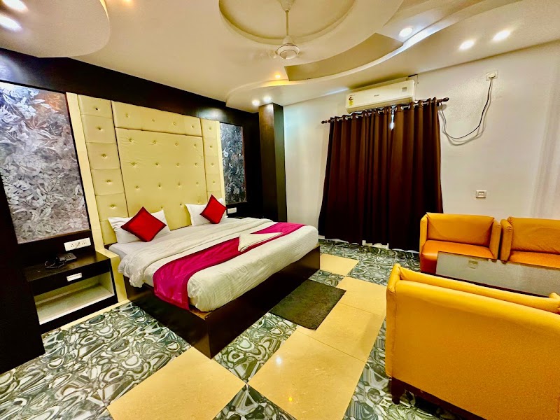 Hotel Golden Tulip, Purnea - Hotel Golden Tulip, Purnea, near Bus Stand, beside Four Star Movie Theater, Mehboob Khan Tola, Purnia, Bihar 854301, India
