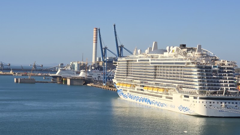 Cruise Terminal - Cruise Terminal, 3QWH+75, 00053 Civitavecchia, Metropolitan City of Rome Capital, Italy