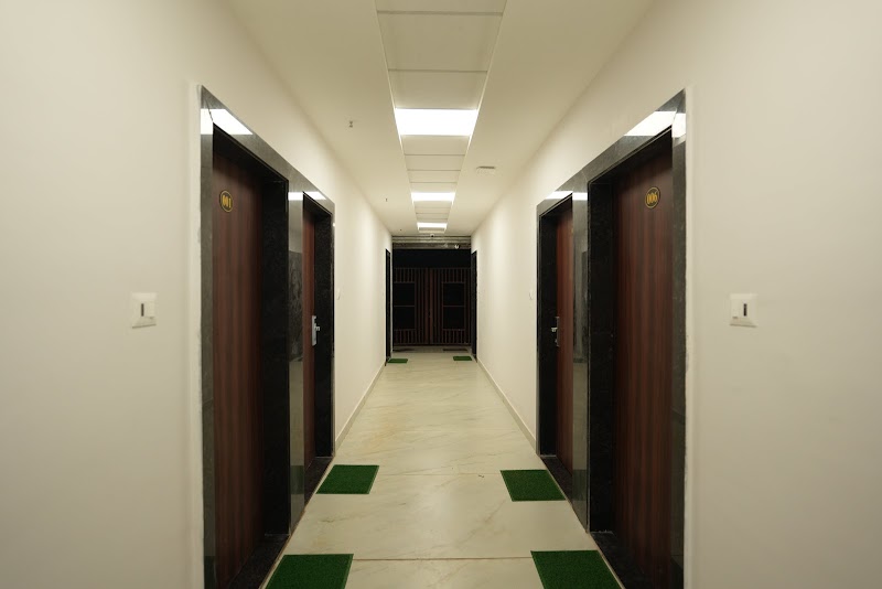 HOTEL MM PRESTIGE RAIPUR - HOTEL MM PRESTIGE RAIPUR Ramkrishna Hospital Road, davara colony, Pachpedi Naka, Raipur, Tikrapara, Chhattisgarh 492001, India