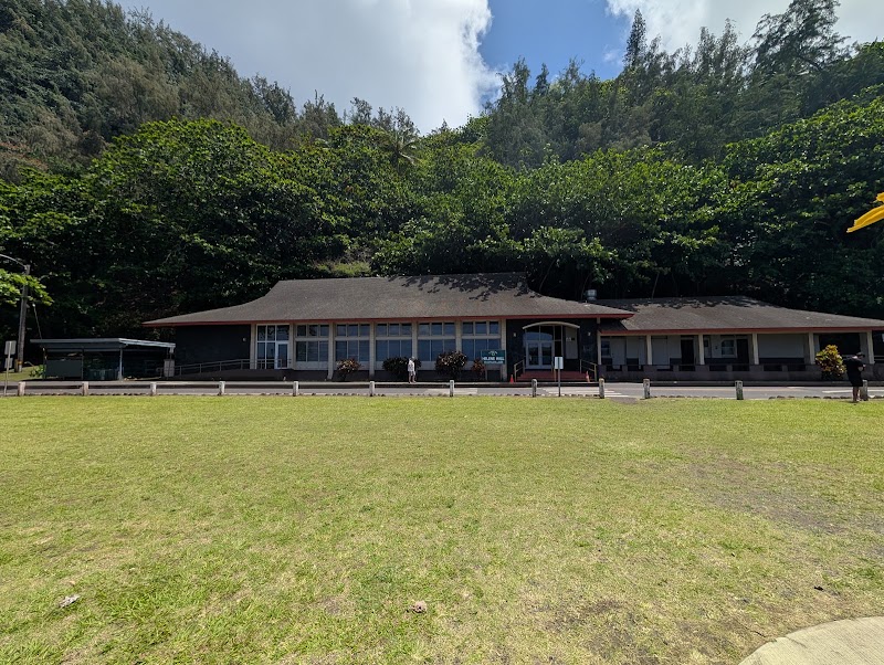 Hāna Bay Beach Park - Hāna Bay Beach Park 150 Keawa Pl, Hana, HI 96713, USA