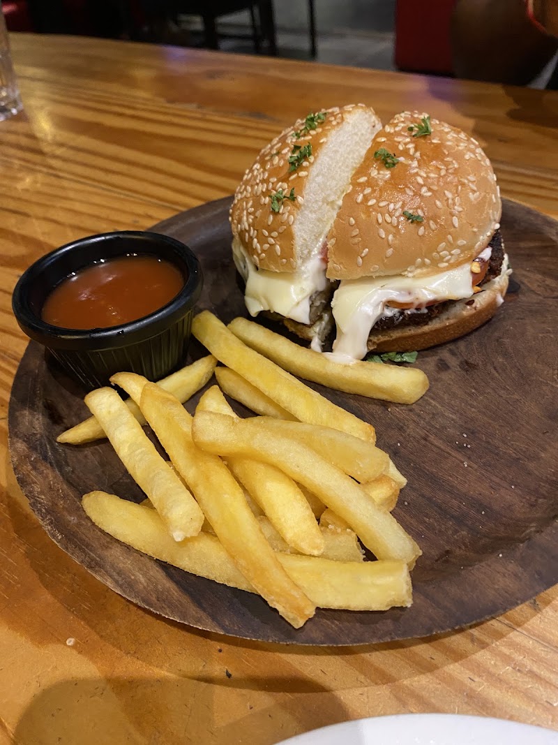 Lake Side - Cafe & Eatery - Lake Side - Cafe & Eatery 2nd & 3rd floor, Cafe & Eatery, Lake Side, Plot no 162, Sector-9, New Panvel East, Panvel, Maharashtra 410206, India