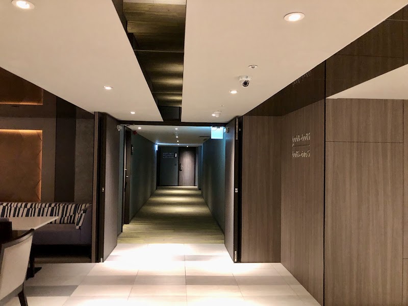 City Suites Taoyuan Station - City Suites Taoyuan Station 330, Taiwan, Taoyuan City, Taoyuan District, Zhongzheng Rd, 60號6F-7F入口位於寶雅與合作金庫中間小吃街，跑馬燈左轉電梯上6F