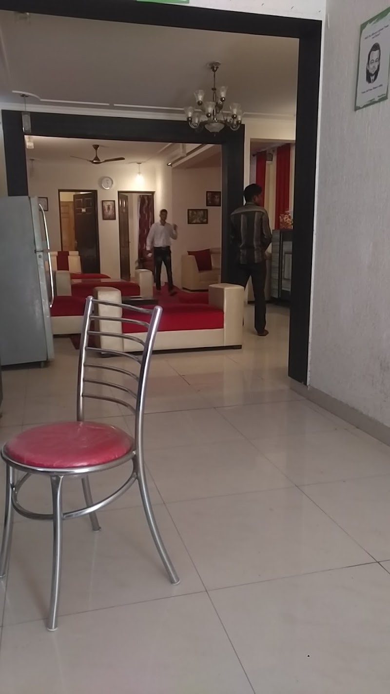 Hotel O Golden Villa - Hotel O Golden Villa B 1, near MARVEL HOMES, Block B, Sector 61, Noida, Uttar Pradesh 201307, India