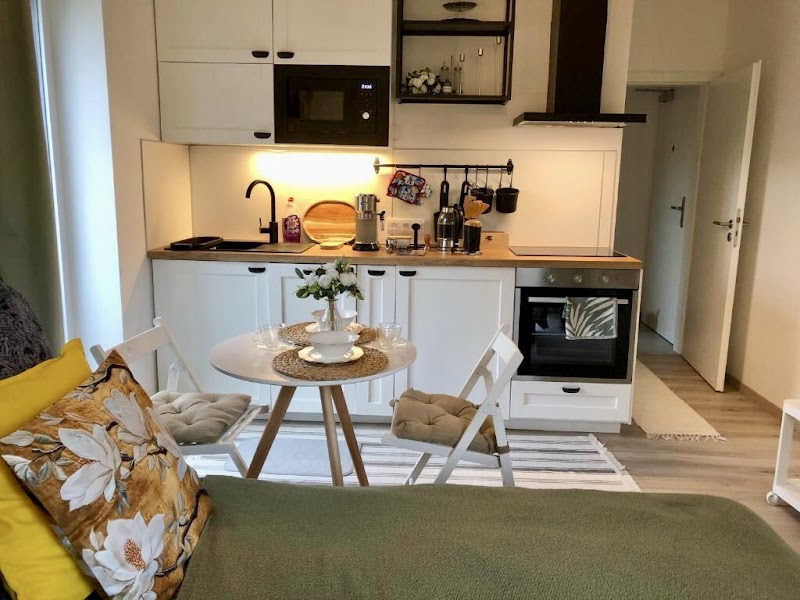 Cozy Apartment Hotel Prague Airport, ONLY 5 min DRIVE from airport - Cozy Apartment Hotel Prague Airport, ONLY 5 min DRIVE from airport, V Kněžívce, 252 67 Tuchoměřice, Czechia