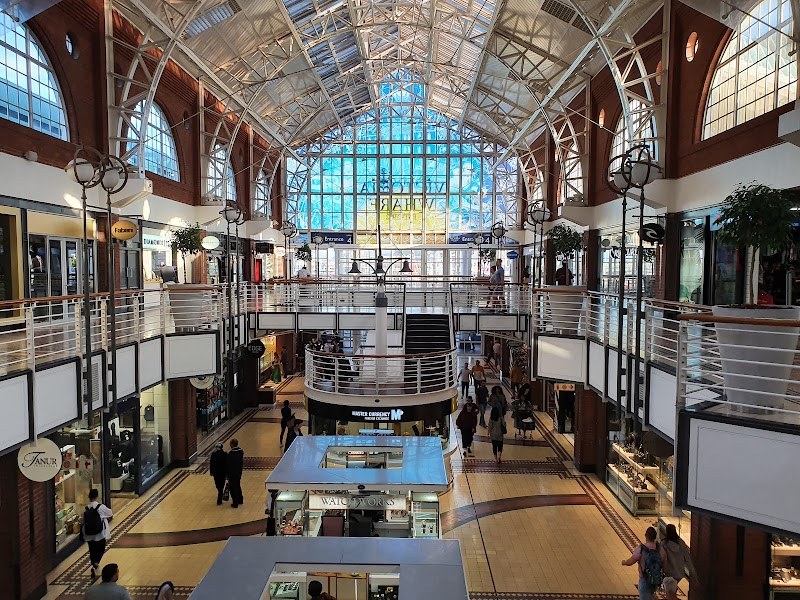 Victoria Wharf Shopping Centre - Victoria Wharf Shopping Centre, Waterway House, 3 Dock Rd, Victoria & Alfred Waterfront, Cape Town, 8001, South Africa
