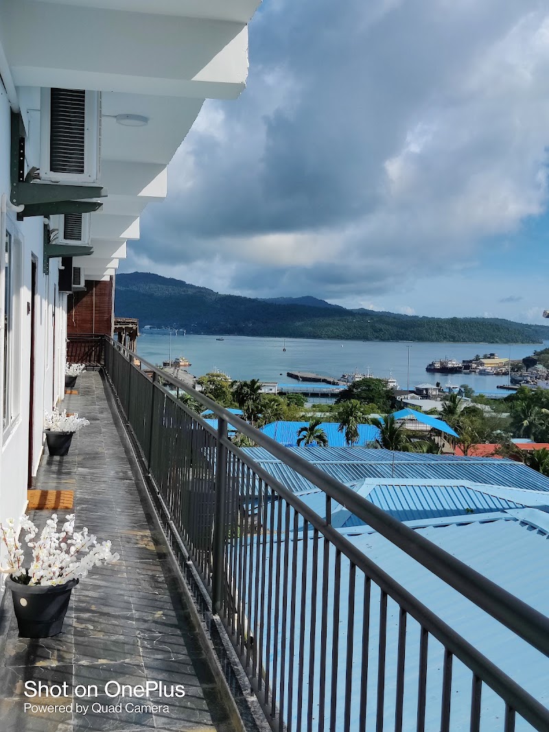 Island Cliff - Island Cliff, MA Rd, near Anchorage Inn Hotel, Phoenix Bay, Sri Vijaya Puram, Andaman and Nicobar Islands 744101, India