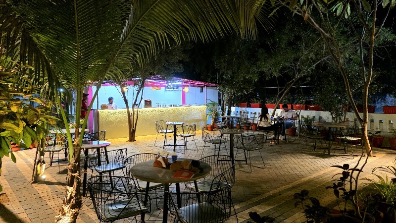 16 west cafe - 16 west cafe Dr Vikram Sarabhai Marg, L Colony, Ambawadi, Ahmedabad, Gujarat 380006, India