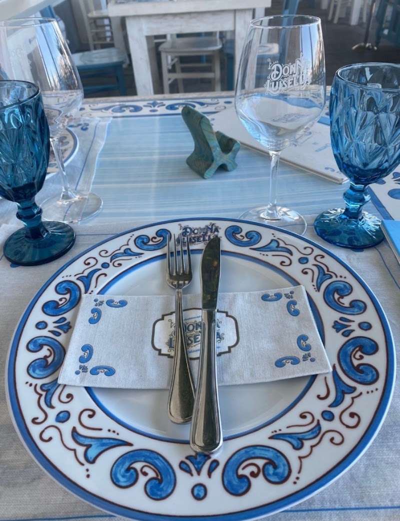 Donna Luisella | Ristorante Borgo Marinari Napoli - Donna Luisella | Ristorante Borgo Marinari Napoli, Piazzetta Marinari, 3, 80132 Napoli NA, Italy