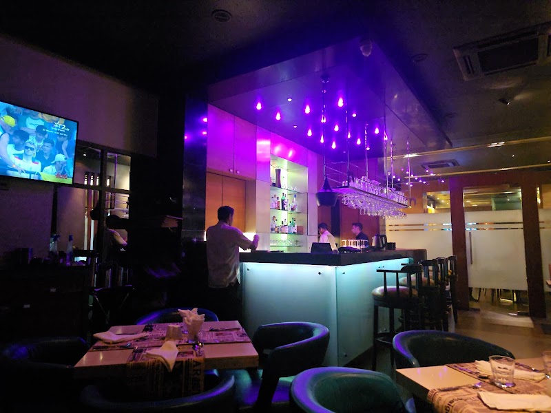 Mantra Dining Bar - Mantra Dining Bar Powai Plaza, Hiranandani Gardens, Sainath Nagar, Powai, Mumbai, Maharashtra 400076, India