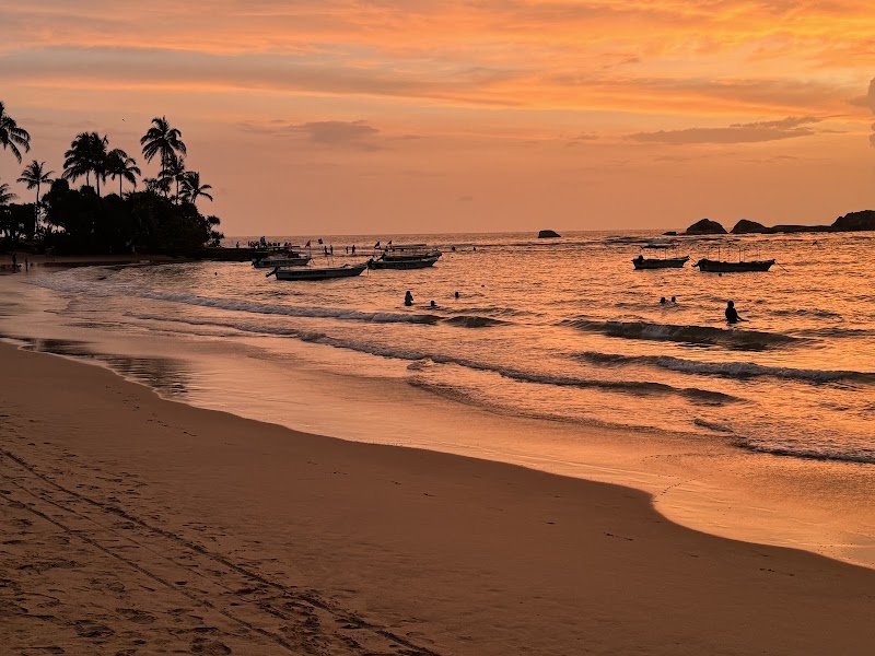 Hikkaduwa Beach - Hikkaduwa Beach, Sri Lanka