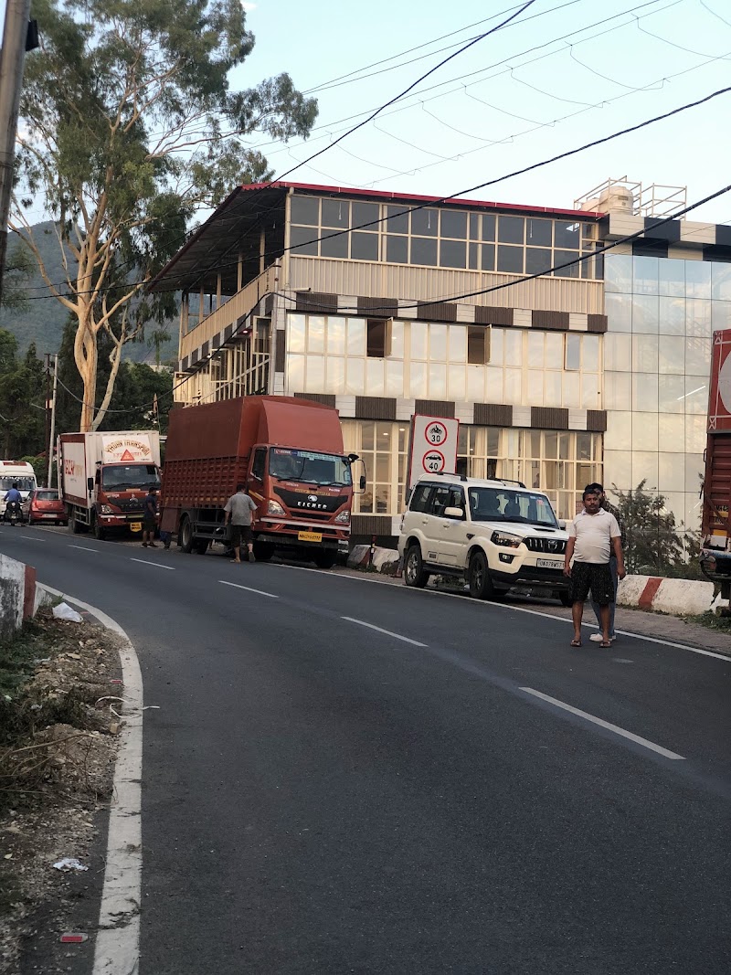 Hotel Mountain View - Hotel Mountain View 14, Old Mussoorie Rd, near Shanshai Ashram, Rajpur, Dehradun, Uttarakhand 248009, India
