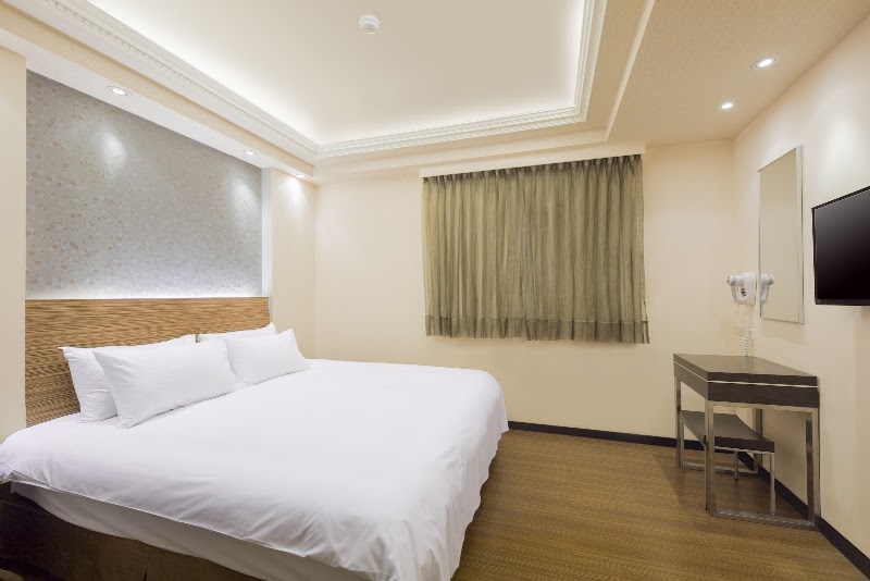 Bitan Hotel - Bitan Hotel No. 121號, Bitan Rd, Taiping Village, Xindian District, New Taipei City, Taiwan 231