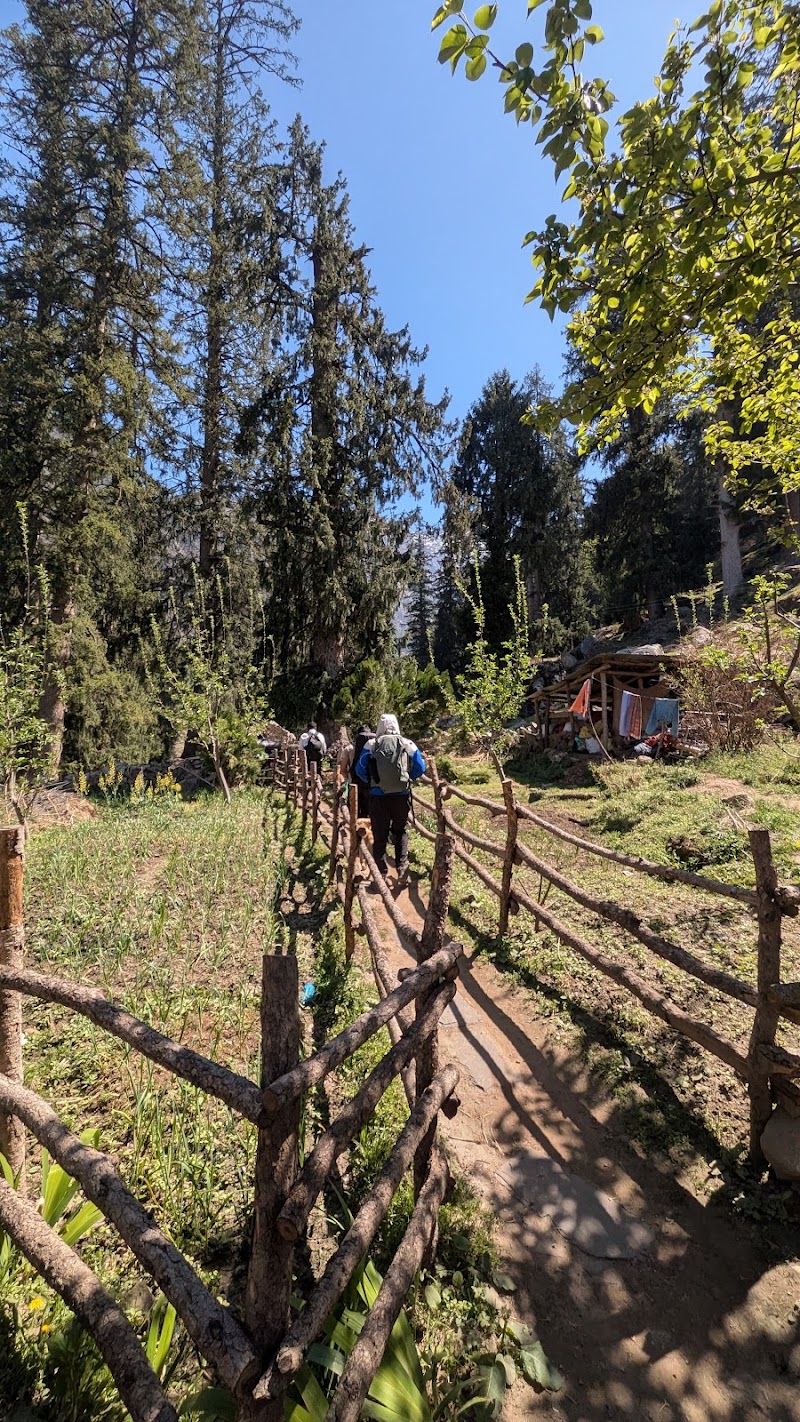 Gypsy House & Cafe - Gypsy House & Cafe Gypsy House Cafe, Parvathi Valley, Kalgha, Sosan, Himachal Pradesh 175105, India