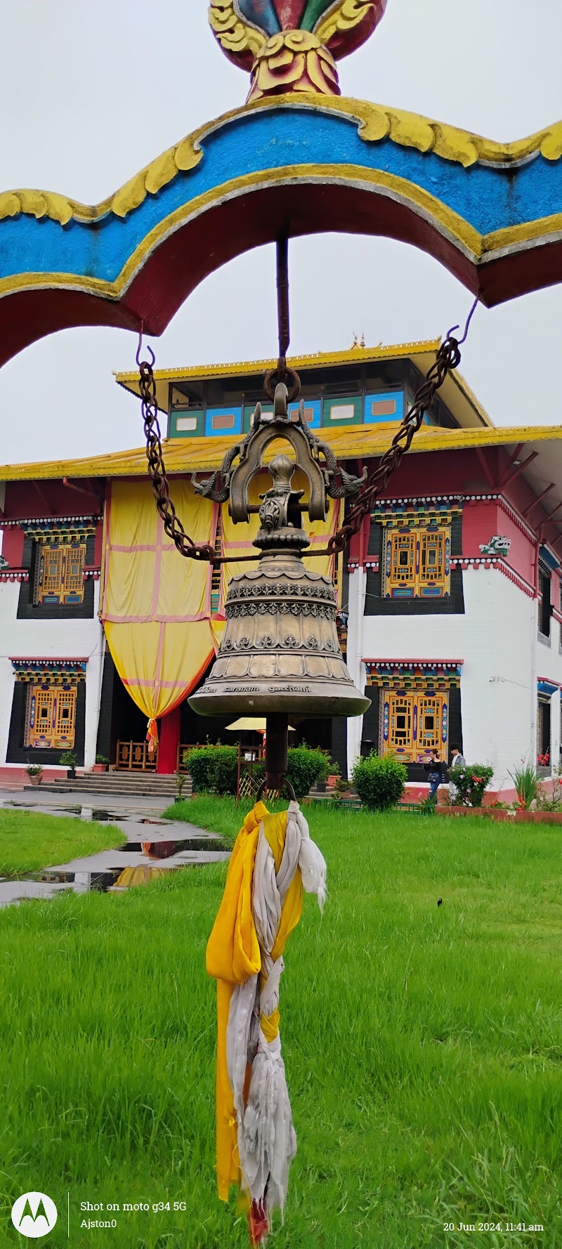 Tsuglakhang Monastery & Temple - Tsuglakhang Monastery & Temple 8JG7+CVX, Secretariat Rd, Vishal Gaon, Gangtok, Sikkim 737103, India