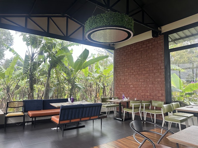 Cafe Cocano Mahabaleshwar - Cafe Cocano Mahabaleshwar Panchgani - Mahabaleshwar Rd, Bhose, Maharashtra 412805, India