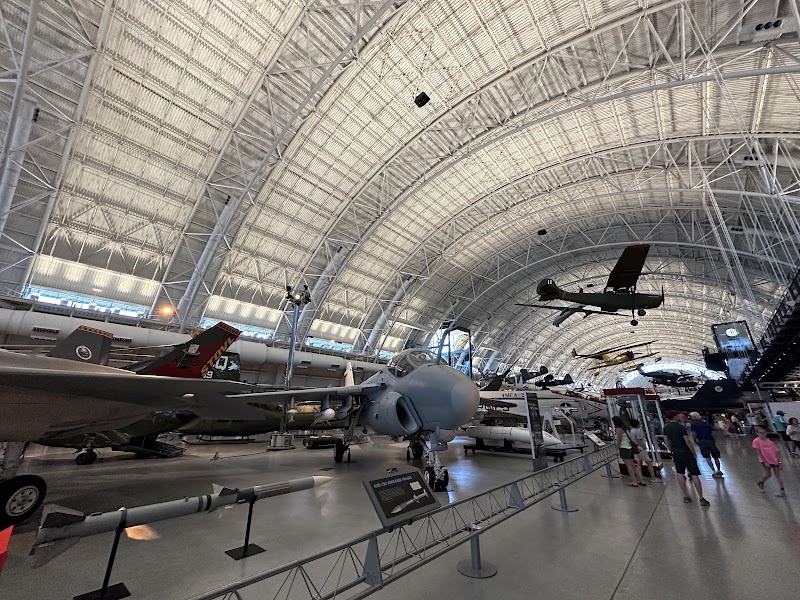14390 Air and Space Museum Pkwy - 14390 Air and Space Museum Pkwy 14390 Air and Space Museum Pkwy, Chantilly, VA 20151, USA