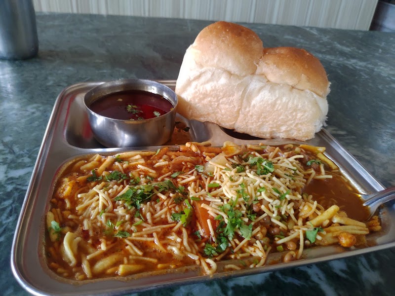 Hotel Ganesh Bhuwan - Hotel Ganesh Bhuwan Kolhapur - Ratnagiri Rd, opposite ST stand, Police Head Quarters, Ratnagiri, Maharashtra 415612, India