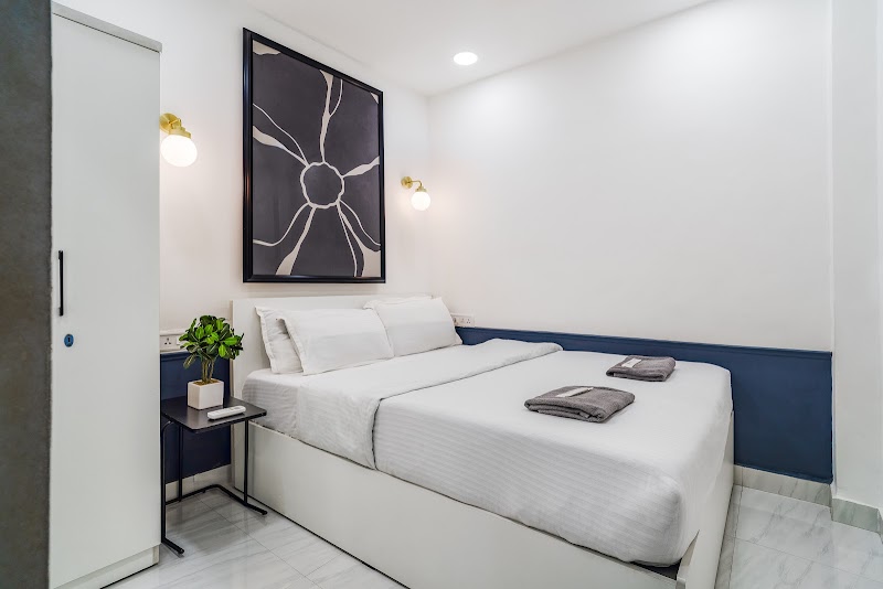 Calisto by House Oona - Calisto by House Oona Bansi Kunj Apartments, 67, Khar, Chuim Village, Danda, Khar West, Mumbai, Maharashtra 400052, India