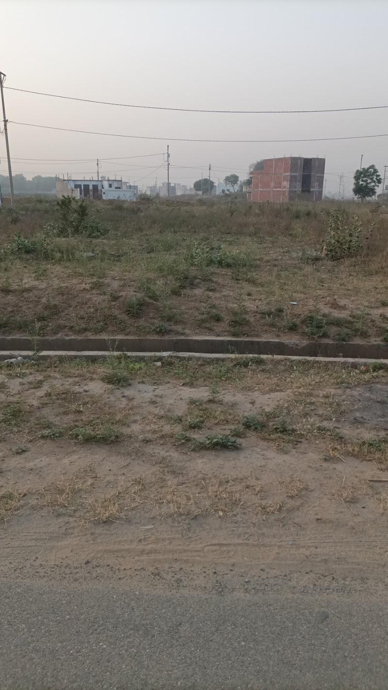 Saini - Saini, Greater Noida, Uttar Pradesh, India