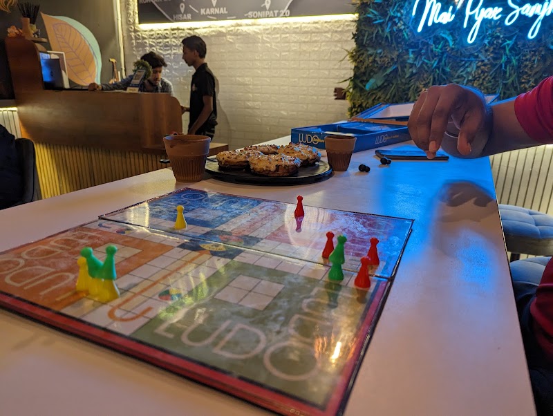 Chaiholic - best cafe in new colony - Chaiholic - best cafe in new colony 51-R, near om sweets, New Colony, Sector 7, Gurugram, Haryana 122001, India
