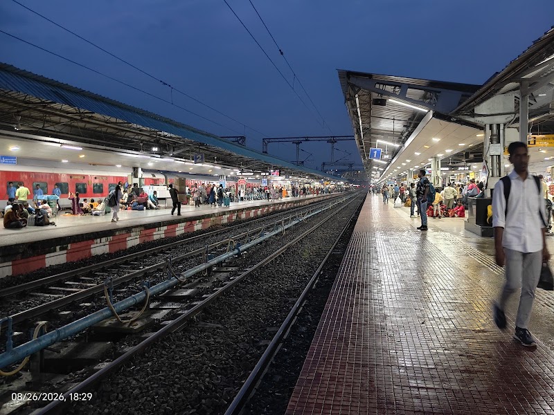 Ranchi Railway Station (RNC) - Ranchi Railway Station (RNC), 88XM+QV6, Gosaintola, Ranchi, Jharkhand 834011, India