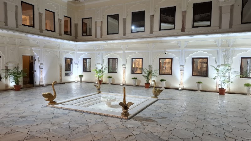 Swapna Mahal ( The Raj Palace ) - Swapna Mahal ( The Raj Palace ) The Raj Palace (A Unit of GKV HOTELS PVT. LTD.) Jorawer Singh Gate, Amer Rd, Chokdi Gangapol, Jaipur, Jaipur Nagar Nigam Area, Rajasthan 302001, India