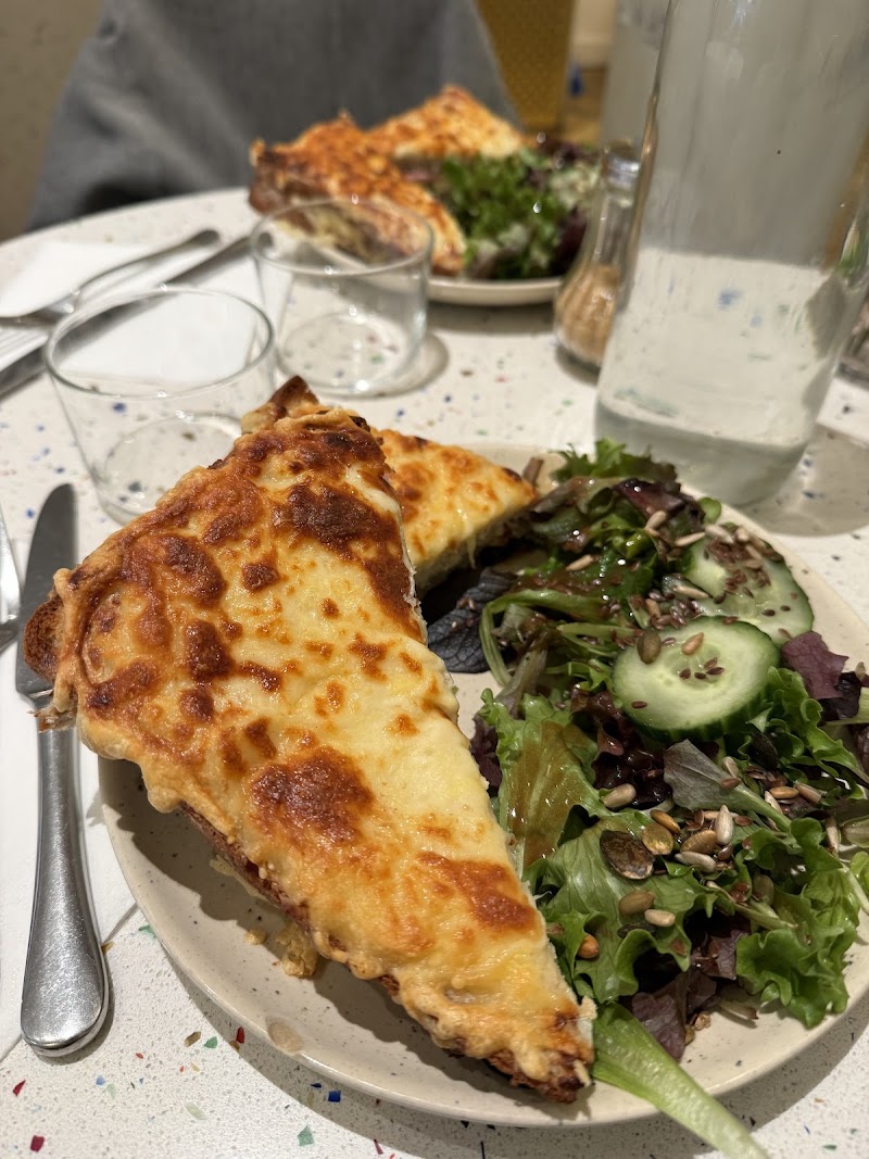 Noglu - Noglu 69 Rue de Grenelle, 75007 Paris, France
