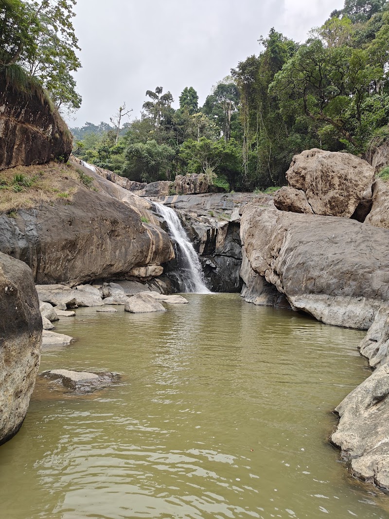 Hidden waterfall - Hidden waterfall 23P4+WF, Chithirapuram, Keralam 685565, India