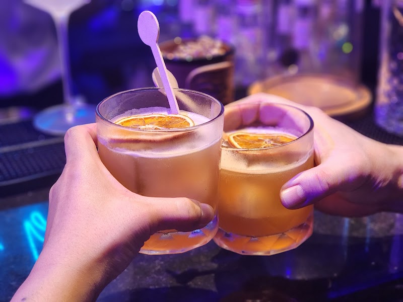 Vue Rooftop Bar - Vue Rooftop Bar 5, 1 Sukhumvit Rd, Khwaeng Khlong Tan, Khet Khlong Toei, Krung Thep Maha Nakhon 10110, Thailand