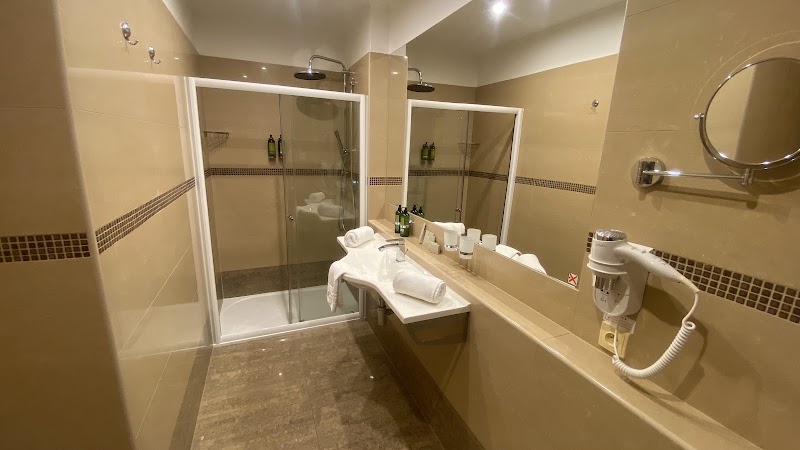 Golden Linden Spa Hotel - Golden Linden Spa Hotel, Svatopluka Čecha 57, Jalůvčí, 405 02 Děčín-Děčín 2, Czechia