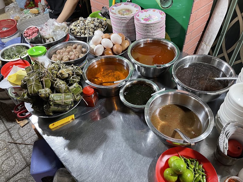 Bánh căn Út - Bánh căn Út, 64 Tháp Bà, Bắc Nha Trang, Khánh Hòa 650000, Vietnam