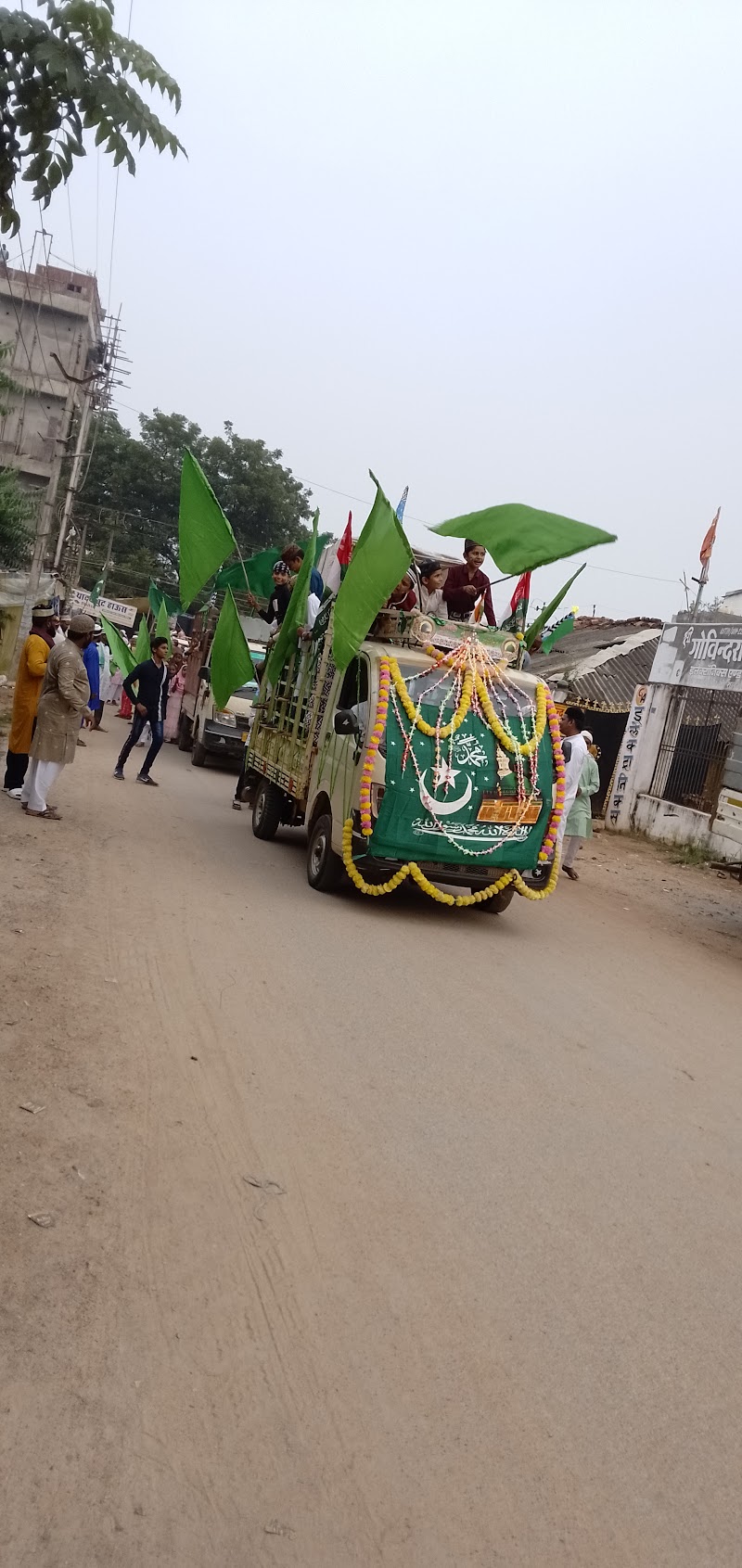 Sunni Hanfi Masjid - Sunni Hanfi Masjid 7G29+8GC, road, Bagbahara, Lahraud, Chhattisgarh 493551, India