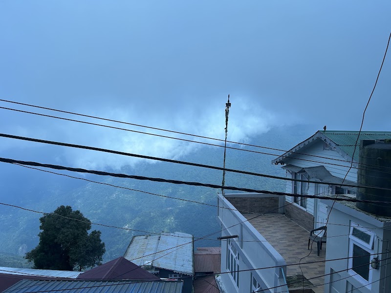 INDUS MOUNT ROYALE - 3 STAR HOTEL IN DARJEELING MALL - INDUS MOUNT ROYALE - 3 STAR HOTEL IN DARJEELING MALL, Ward No.: 10, 138/1, Dr Zakir Hussain Rd, beside SP Bunglaow, Manbari Basti, Darjeeling, West Bengal 734101, India