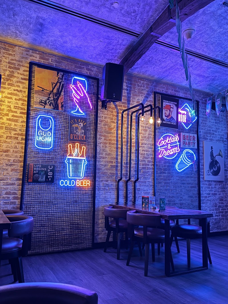 Brew House - Business Bay - Brew House - Business Bay Al Amal Street - Al Khaleej Al Tejari 2 St - opposite Safeer Tower - 2 - الخليج التجاري - دبي - United Arab Emirates