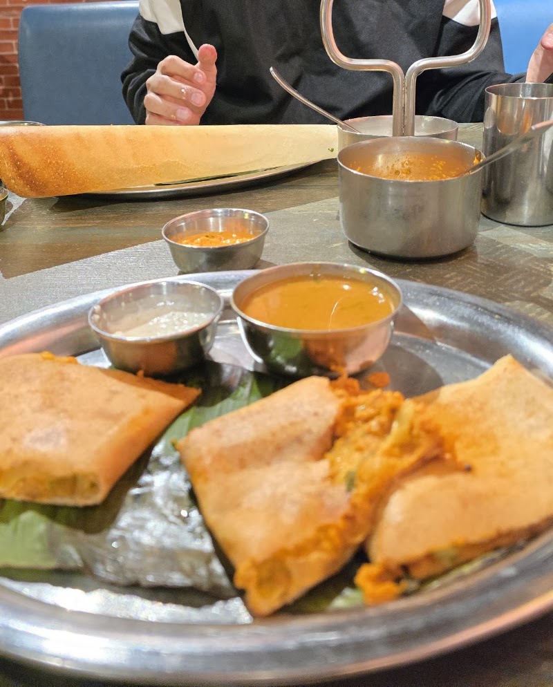 Banana Leaf Restaurant - Banana Leaf Restaurant New Link Rd, next to Bata Showroom, near Inorbit Mall, Malad, Ram Nagar, Malad West, Mumbai, Maharashtra 400064, India