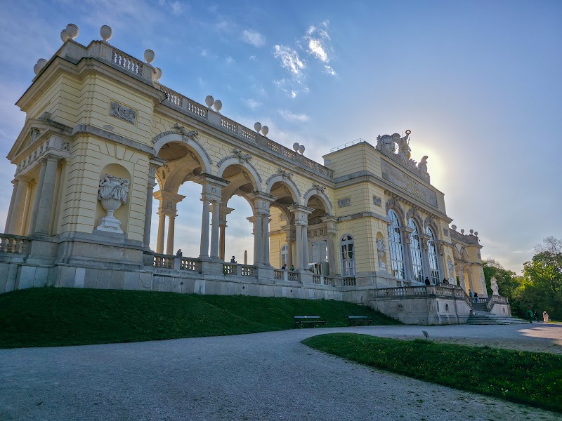 Gloriette Schönbrunn - Gloriette Schönbrunn, Gloriettestraße, 1130 Wien, Austria