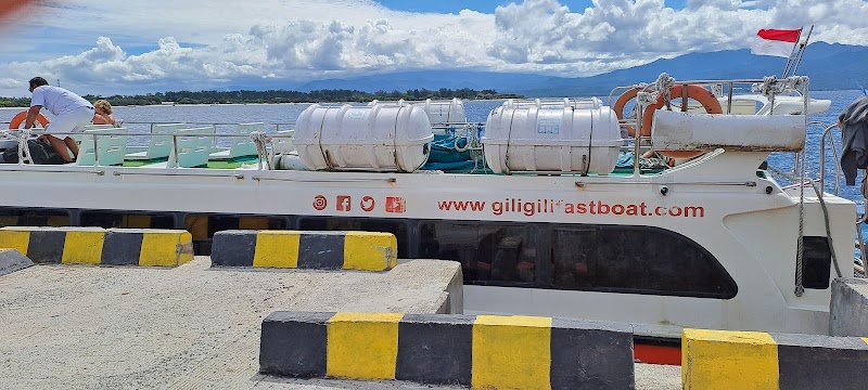 Gili Gili Fast Boat Harbor, Padang Bai - Gili Gili Fast Boat Harbor, Padang Bai, Jl. Silayukti, Pelabuhan, Padangbai, Kec. Manggis, Kabupaten Karangasem, Bali 80871, Indonesia
