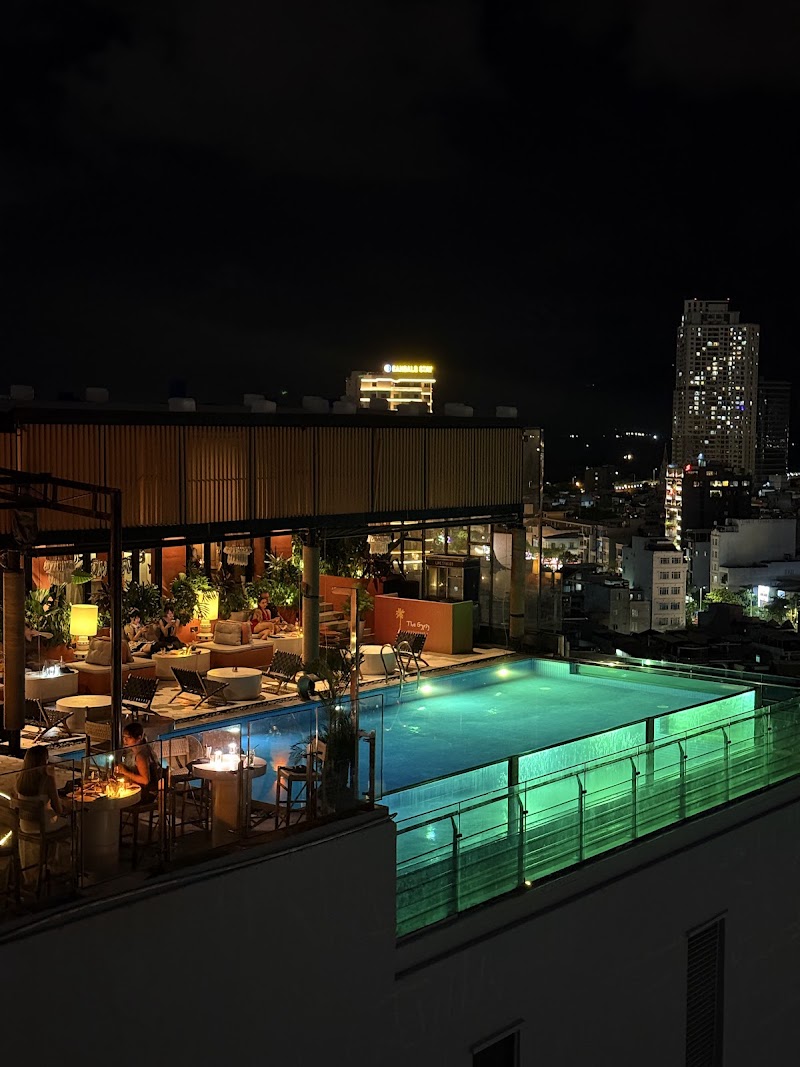 Gypsy Rooftop Restaurant & Bar - Gypsy Rooftop Restaurant & Bar 10th Floor, 20 Đống Đa, Street, Hải Châu, Đà Nẵng 550000, Vietnam