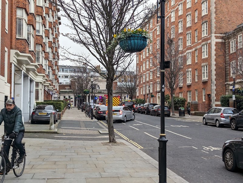 Arthur Court - Arthur Court, Queensway, London W2 5HP, UK