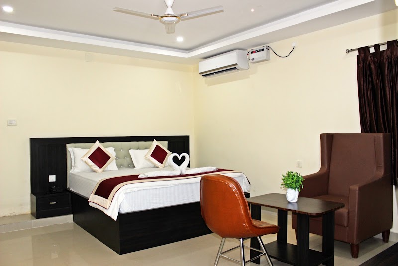 HOTEL ROYAL 91 - HOTEL ROYAL 91 Plot No – 91, Near, Platform No - 6, Budheswari Colony, Laxmisagar, Bhubaneswar, Odisha 751006, India