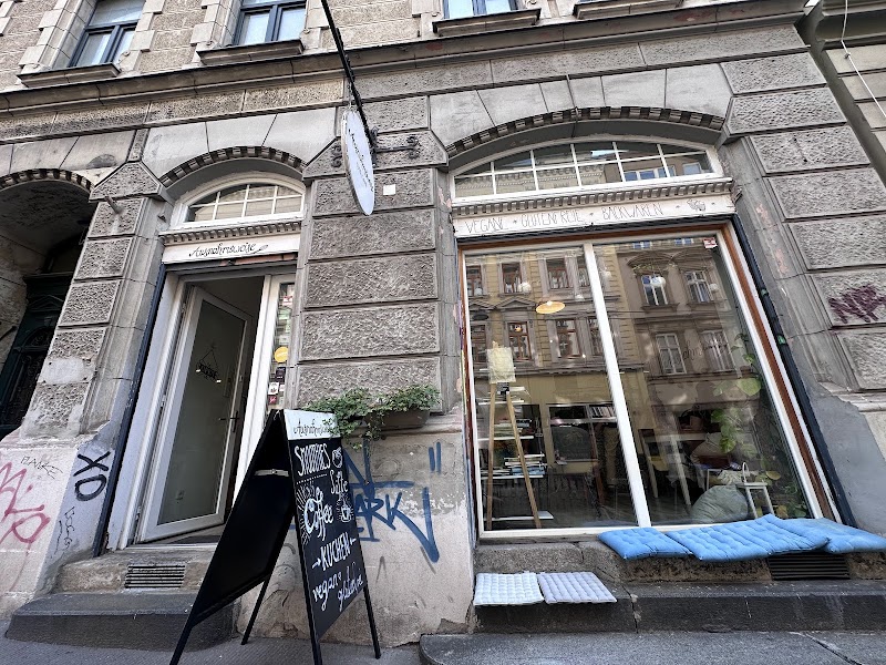 ausnahmsweise - Café für vegane, glutenfreie Kuchen - ausnahmsweise - Café für vegane, glutenfreie Kuchen, Hofmühlgasse 18/5, 1060 Wien, Austria