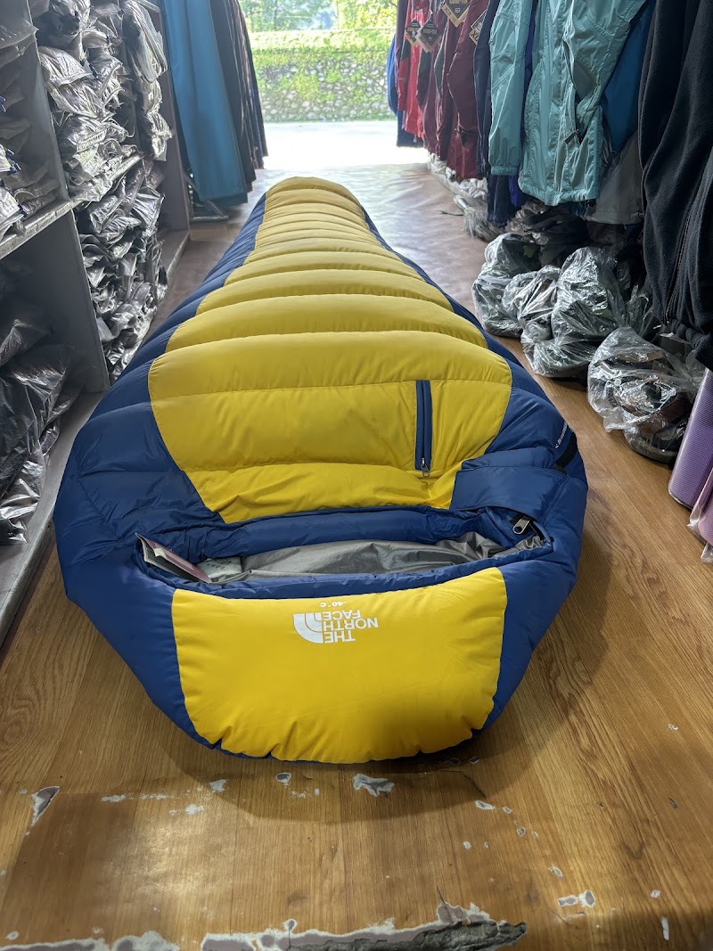 Mount Machhapuchhre Trekking Shop - Mount Machhapuchhre Trekking Shop Lake Side, Pokhara 33700, Nepal