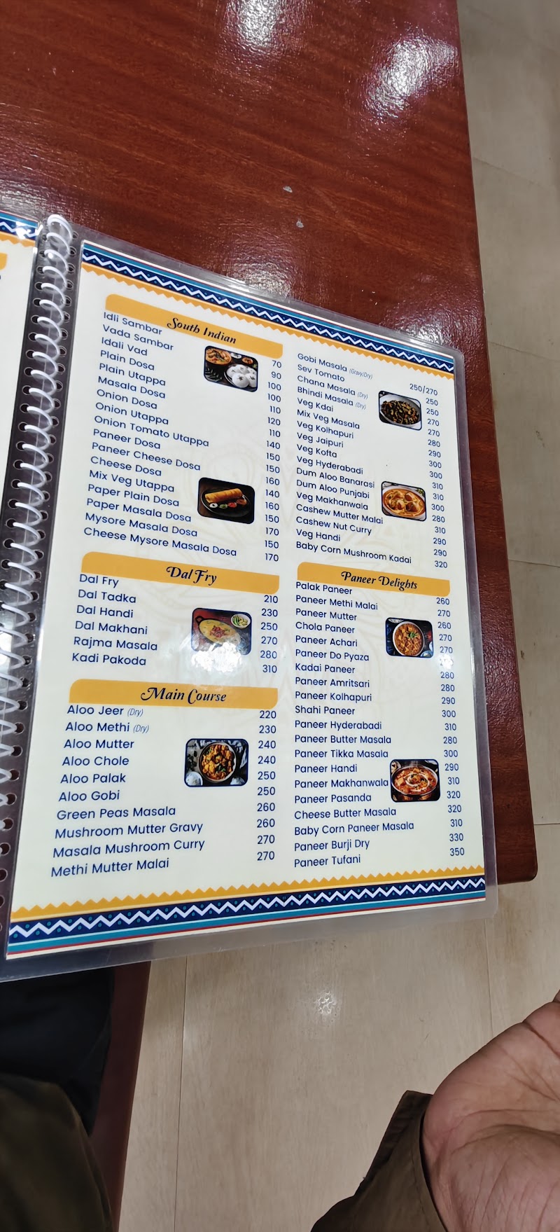 Shree Radhe Krishna - Pure Veg Family Restaurant - Shree Radhe Krishna - Pure Veg Family Restaurant Hno - 7/128/F3, Sautavaddo, Calangute, Goa 403516, India