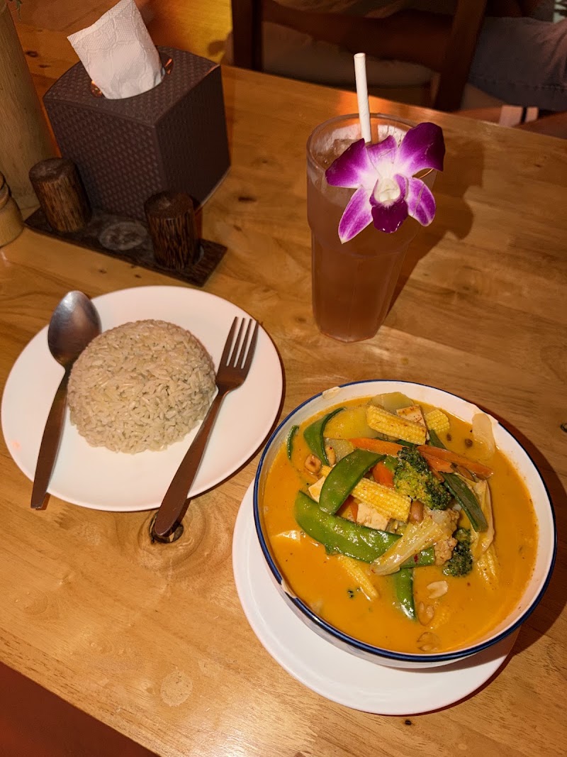 Ethos Vegetarian & Vegan Restaurant - Ethos Vegetarian & Vegan Restaurant 85/2 Thanon Tanao, Khwaeng Wat Bowon Niwet, Khet Phra Nakhon, Krung Thep Maha Nakhon 10200, Thailand