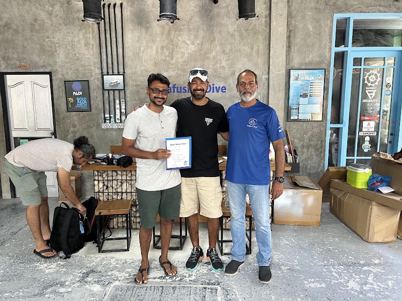 Orca Dive Club - Orca Dive Club 1/110 Shroff House, Opp Jijamata Nagar, Dr. E. Moses Road, Worli, Gandhi Nagar, Upper Worli, Worli, Mumbai, Maharashtra 400018, India