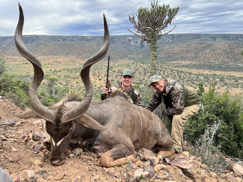 Karoo Wild Safaris - Karoo Wild Safaris, Kleinpoort, 6236, South Africa