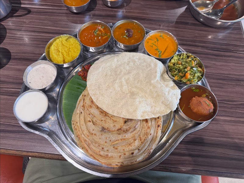 Banana Leaf Restaurant - Banana Leaf Restaurant New Link Rd, next to Bata Showroom, near Inorbit Mall, Malad, Ram Nagar, Malad West, Mumbai, Maharashtra 400064, India