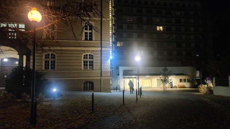 Privatklinik Kettenbrücke - Innsbruck - Privatklinik Kettenbrücke - Innsbruck Haupthaus Sennstraße 1, Sennstraße 3/Haus C, 6020 Innsbruck, Austria